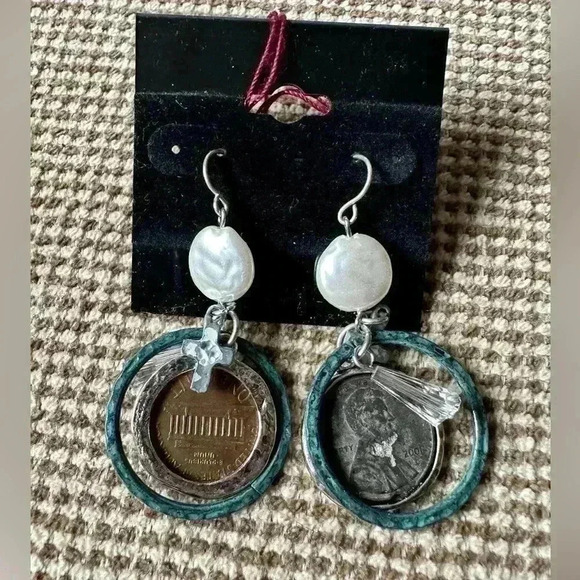 NWT Handmade Unique Penny and Pearl Cross Earrings - Picture 1 of 2